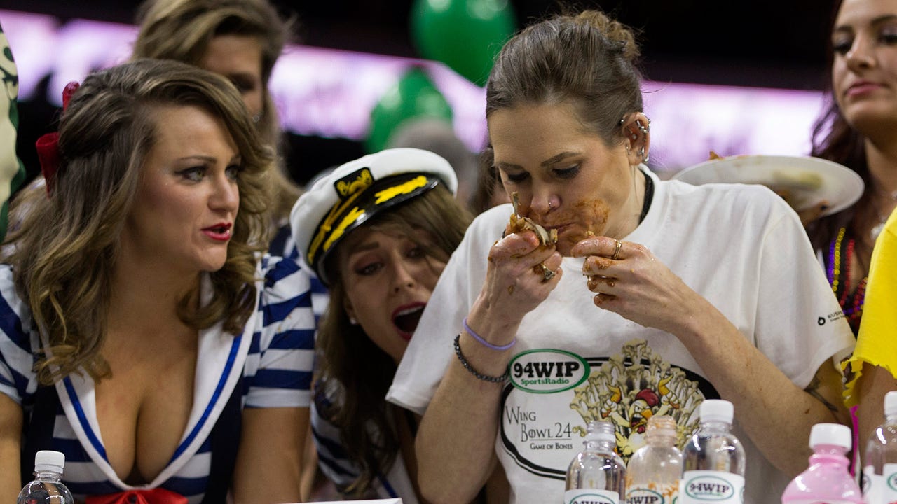 Wing Bowl: 125-pound gal eats 429 wings to win the title